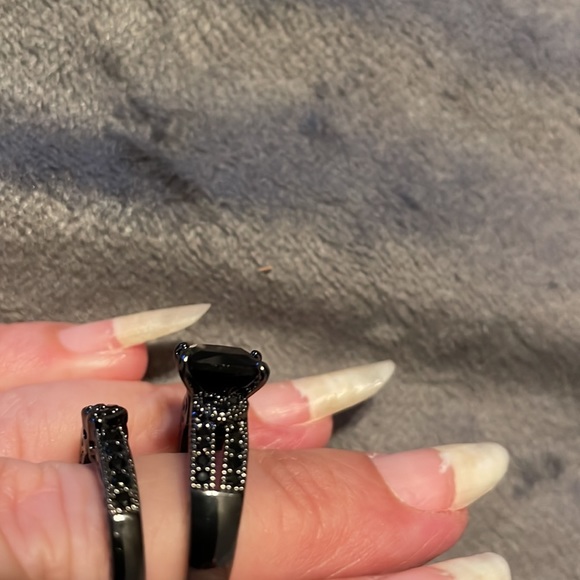 Black Cubic Zirconia Sz 10 Beautiful 2 pc Heart Ring! - Picture 6 of 14